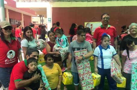 Walter Roman Ocaña Guerrero  – Andresito, el angelito que humaniza a Papá Noel y ayuda a niños con habilidades diferentes