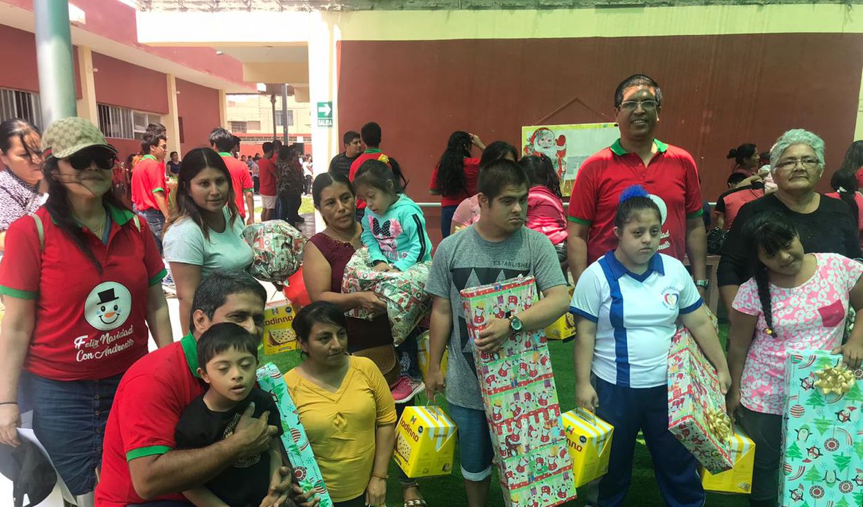 Walter Roman Ocaña Guerrero  – Andresito, el angelito que humaniza a Papá Noel y ayuda a niños con habilidades diferentes